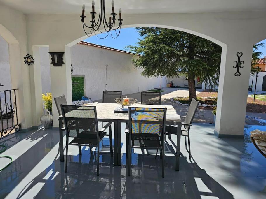 La Casa Del Arbol Vila Fuentiduena de Tajo Exterior foto